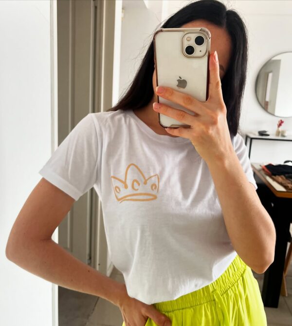 Remera Corona